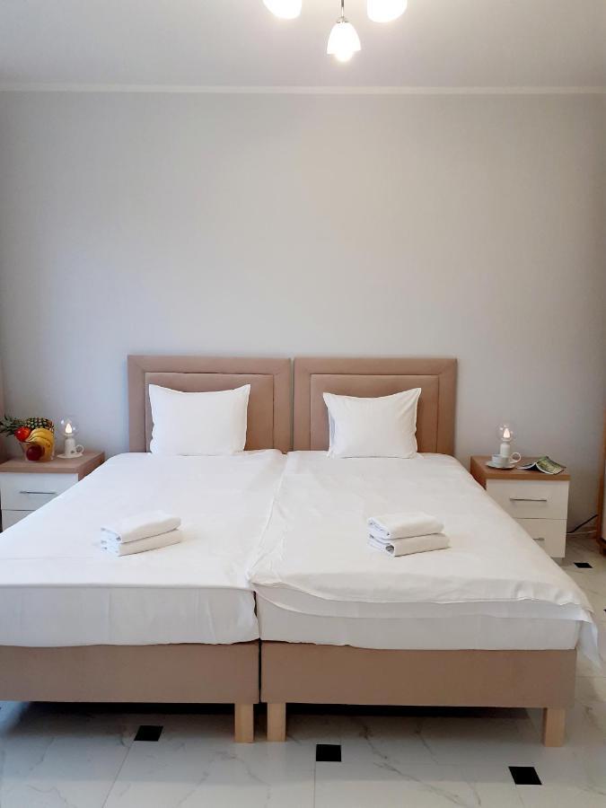 Willa Na Bielanach Appartamento Bielany Wrocławskie Esterno foto