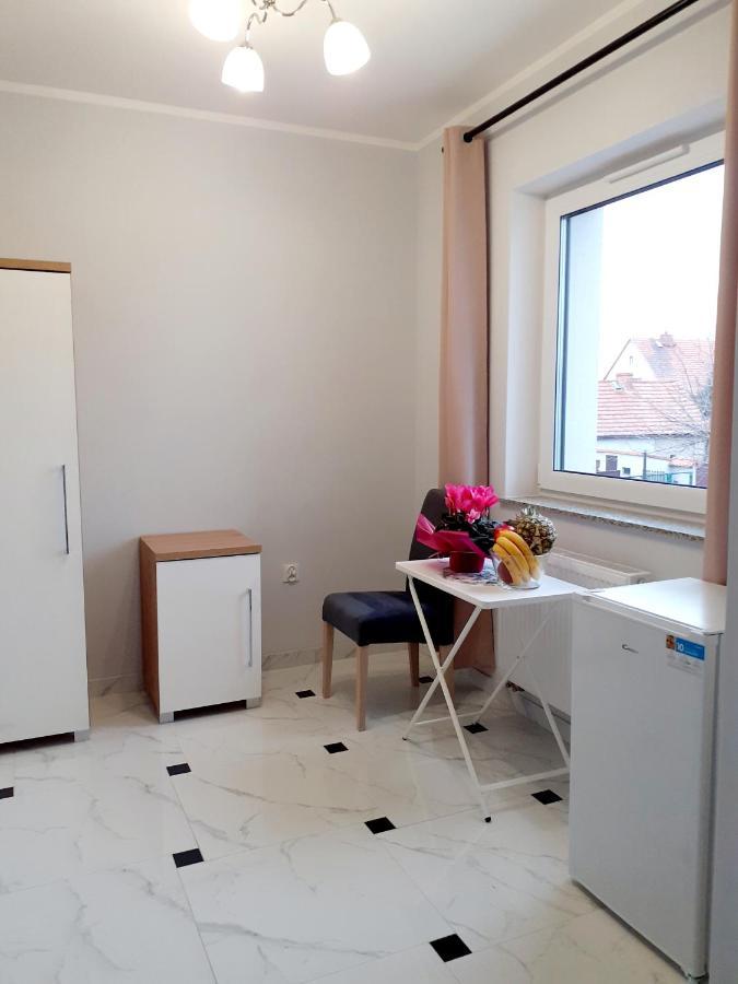 Willa Na Bielanach Appartamento Bielany Wrocławskie Esterno foto
