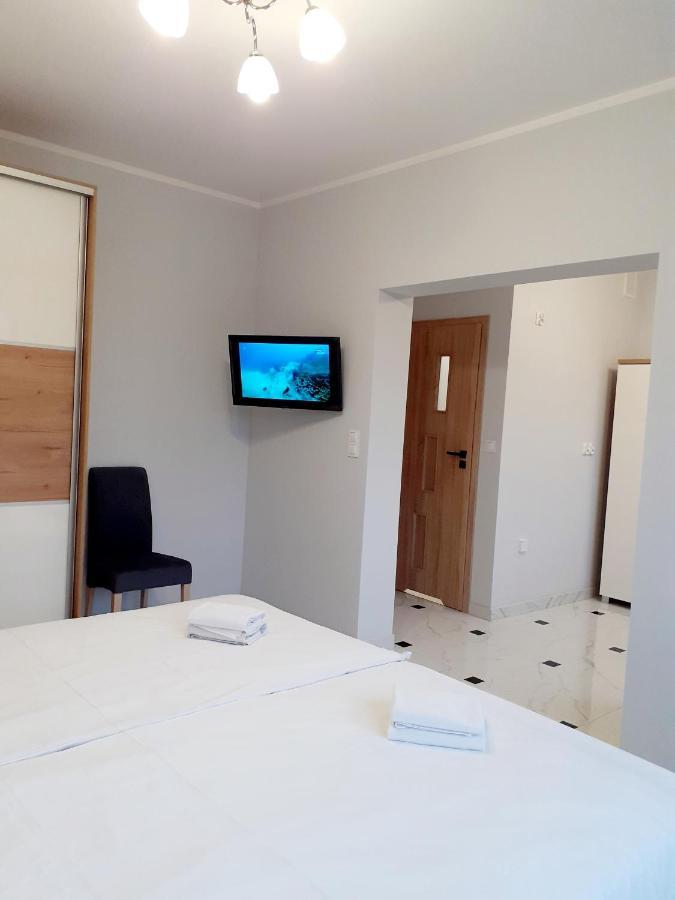 Willa Na Bielanach Appartamento Bielany Wrocławskie Esterno foto